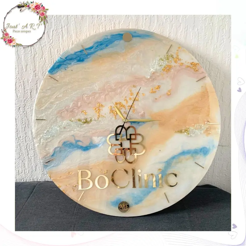 Horloge Murale en Résine – Personnalisée sur Mesure